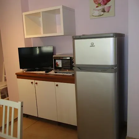 Di Laura Apartmán *